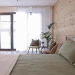 Valdastico Short Πανσιόν