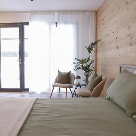 Alpina, Profumo Di Legno E Relax Totale Guest house